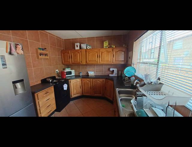 3 BEDROOM APARTMENT FOR SALE IN BIRCH ACRES